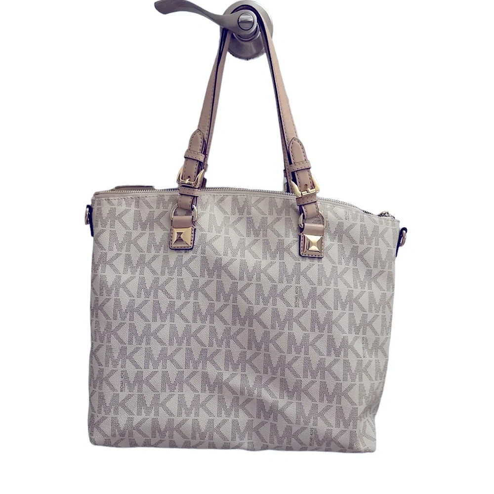 MICHAEL KORS SIGNATURE VANILLA SHOPPING TOTE SHOULDER BAG - Picture 4 of 14